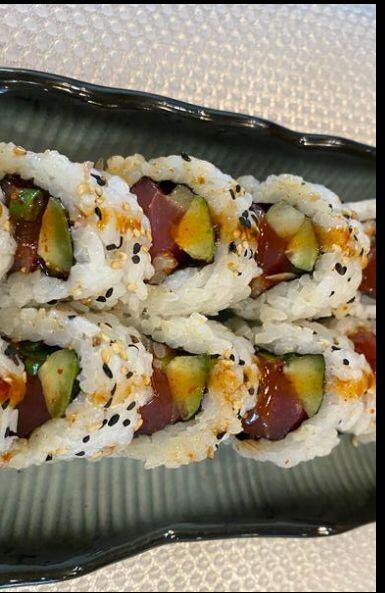 Spicy tuna Roll *