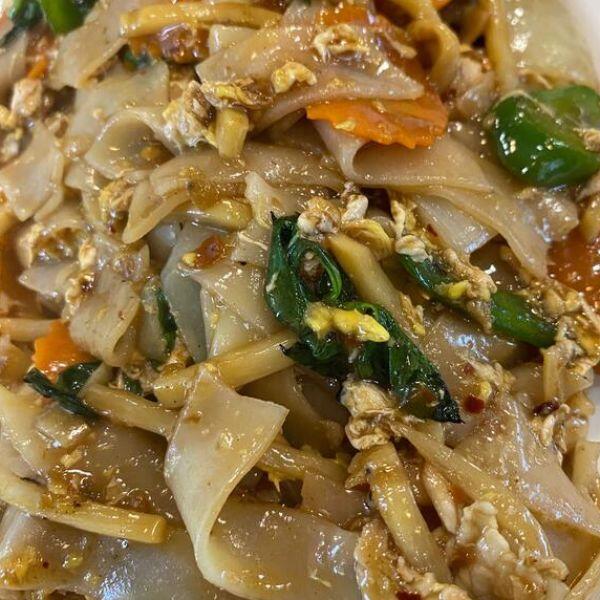 (L) Drunken Noodle (No Rice)